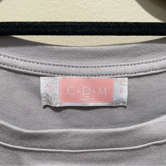 C + D+ M Leopard Tiger Lightning Bolt Distressed graphic tee Grey Size Small - Picture 8 of 8